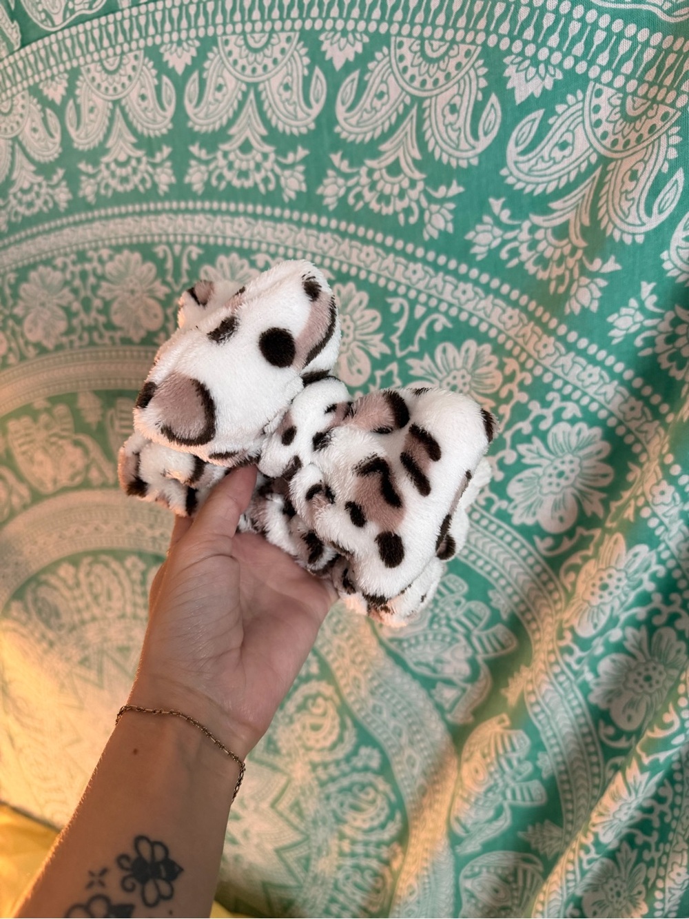Kitsch White Plush Leopard Print Headband